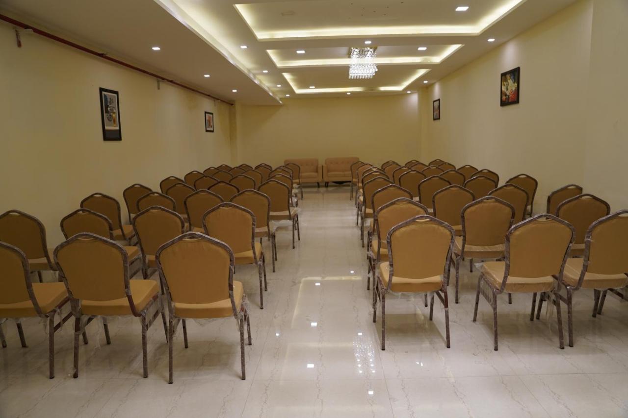 Rama Trident, Katra Hotel Катра Екстериор снимка
