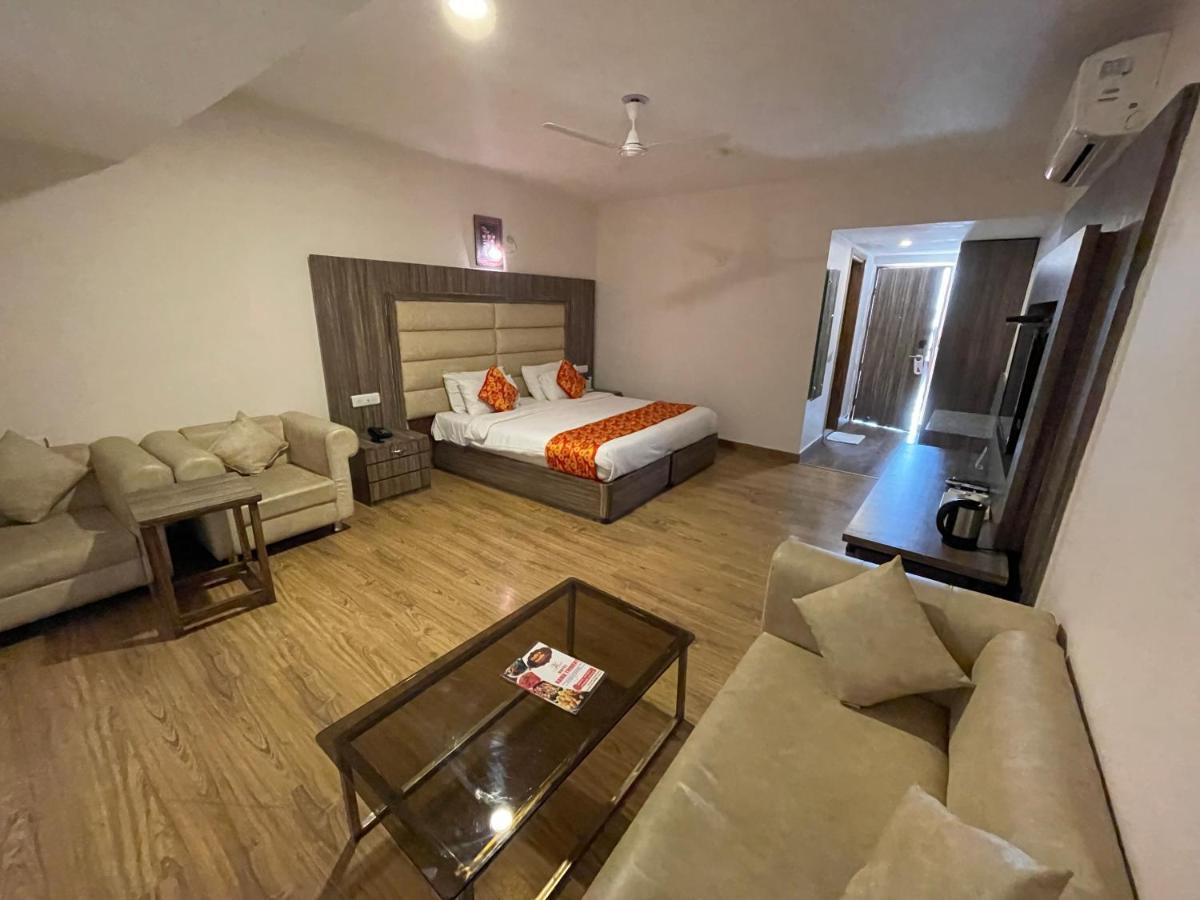 Rama Trident, Katra Hotel Катра Екстериор снимка