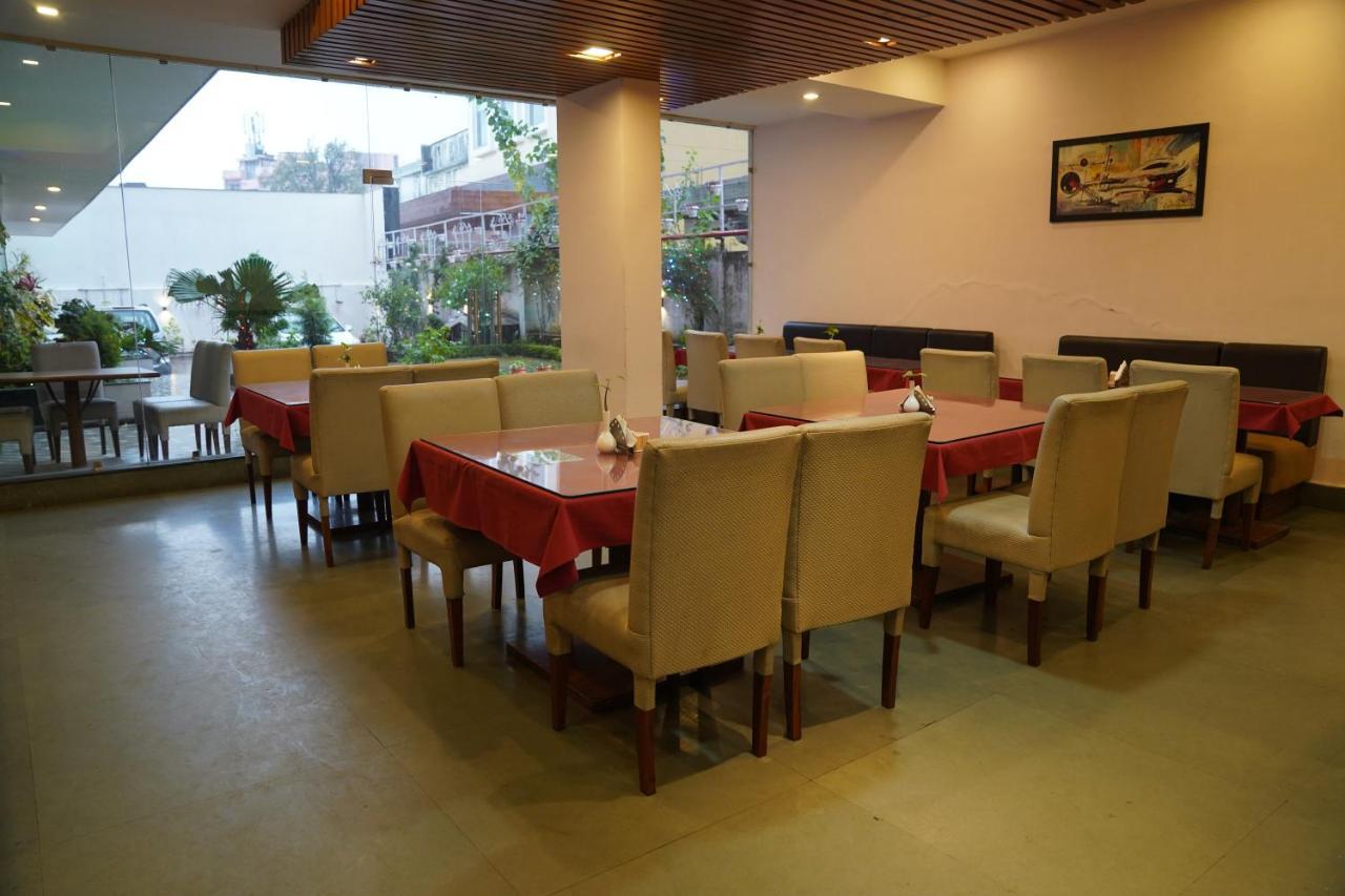 Rama Trident, Katra Hotel Катра Екстериор снимка