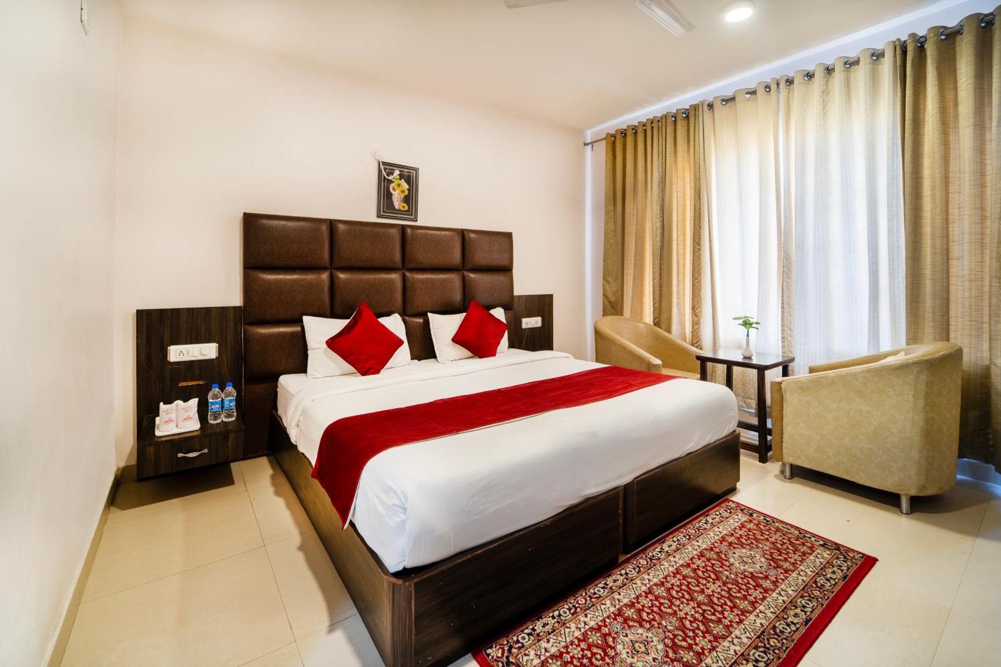 Rama Trident, Katra Hotel Катра Екстериор снимка