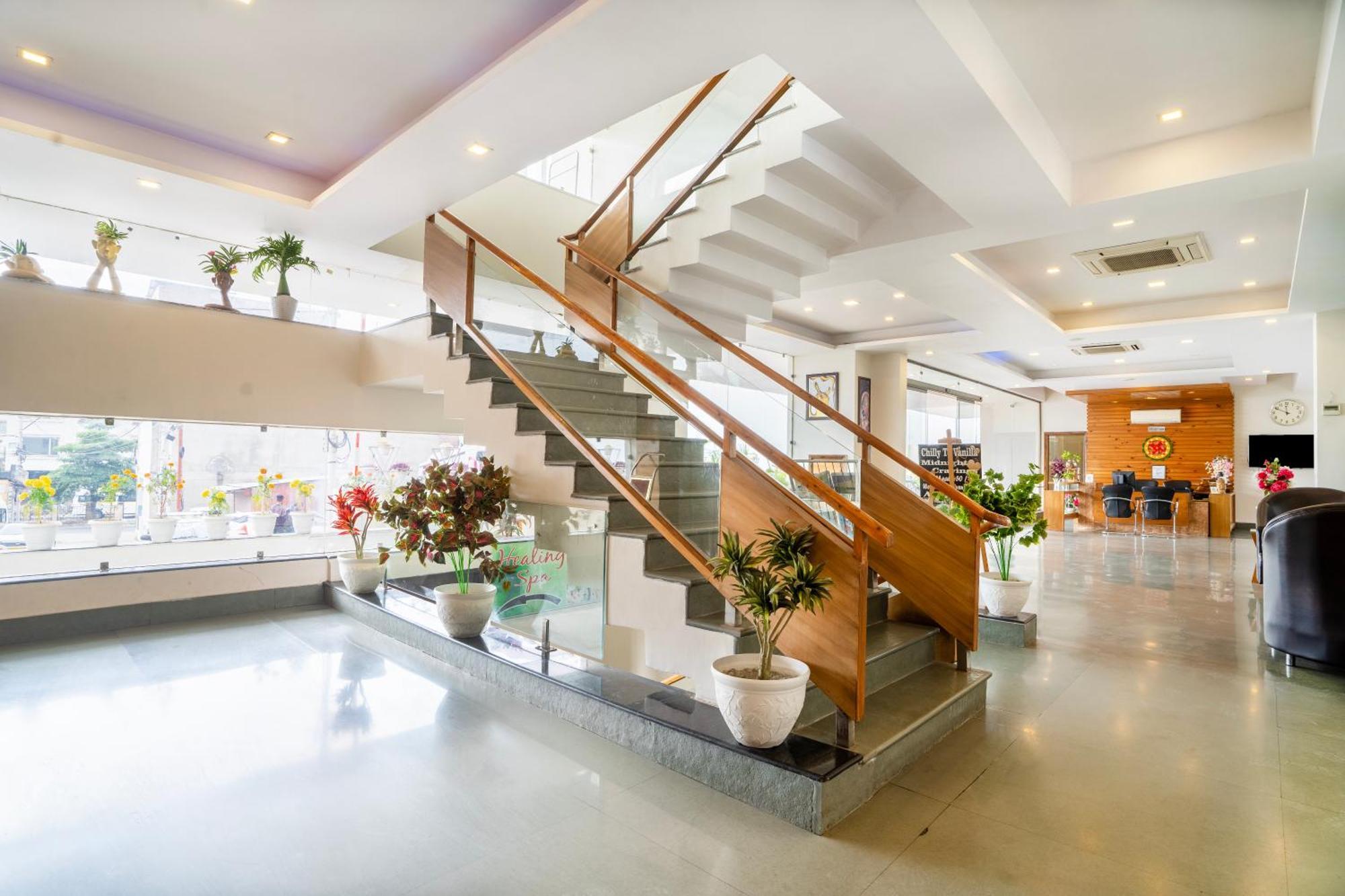 Rama Trident, Katra Hotel Катра Екстериор снимка