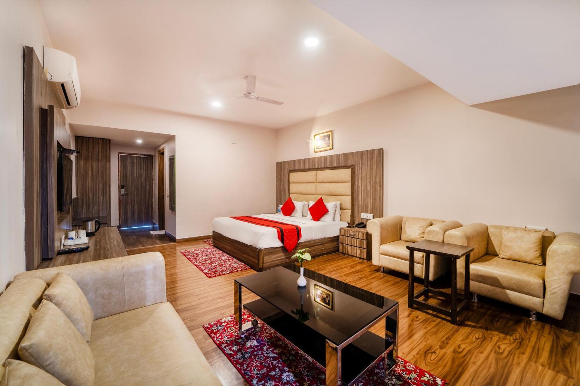 Rama Trident, Katra Hotel Катра Екстериор снимка
