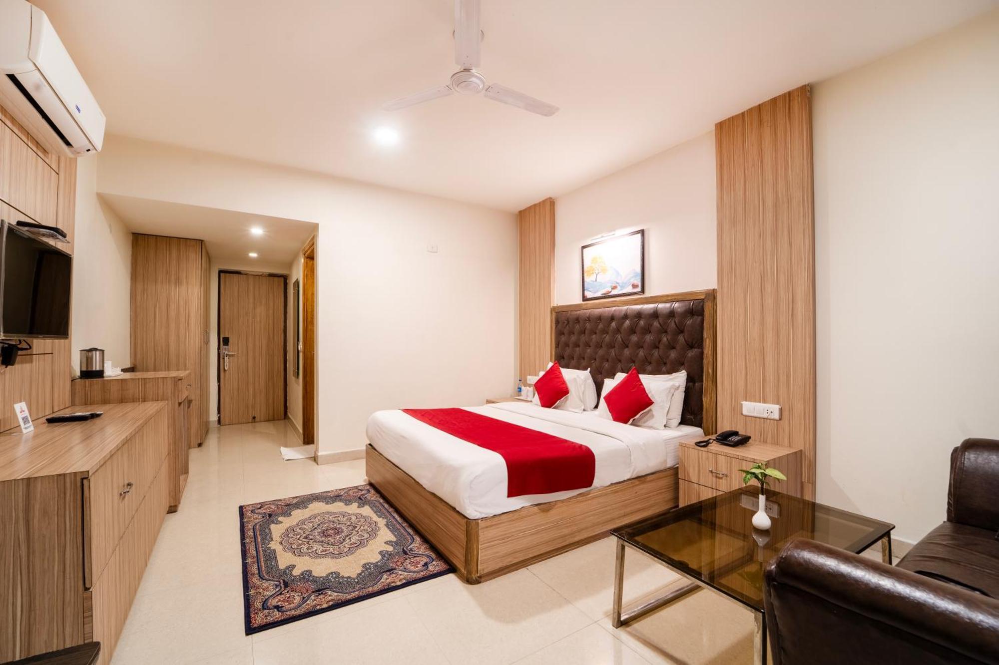 Rama Trident, Katra Hotel Катра Екстериор снимка