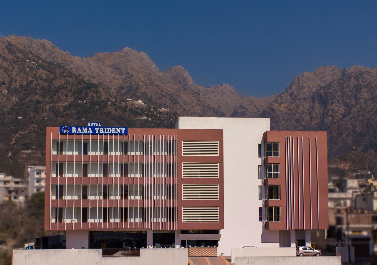 Rama Trident, Katra Hotel Катра Екстериор снимка
