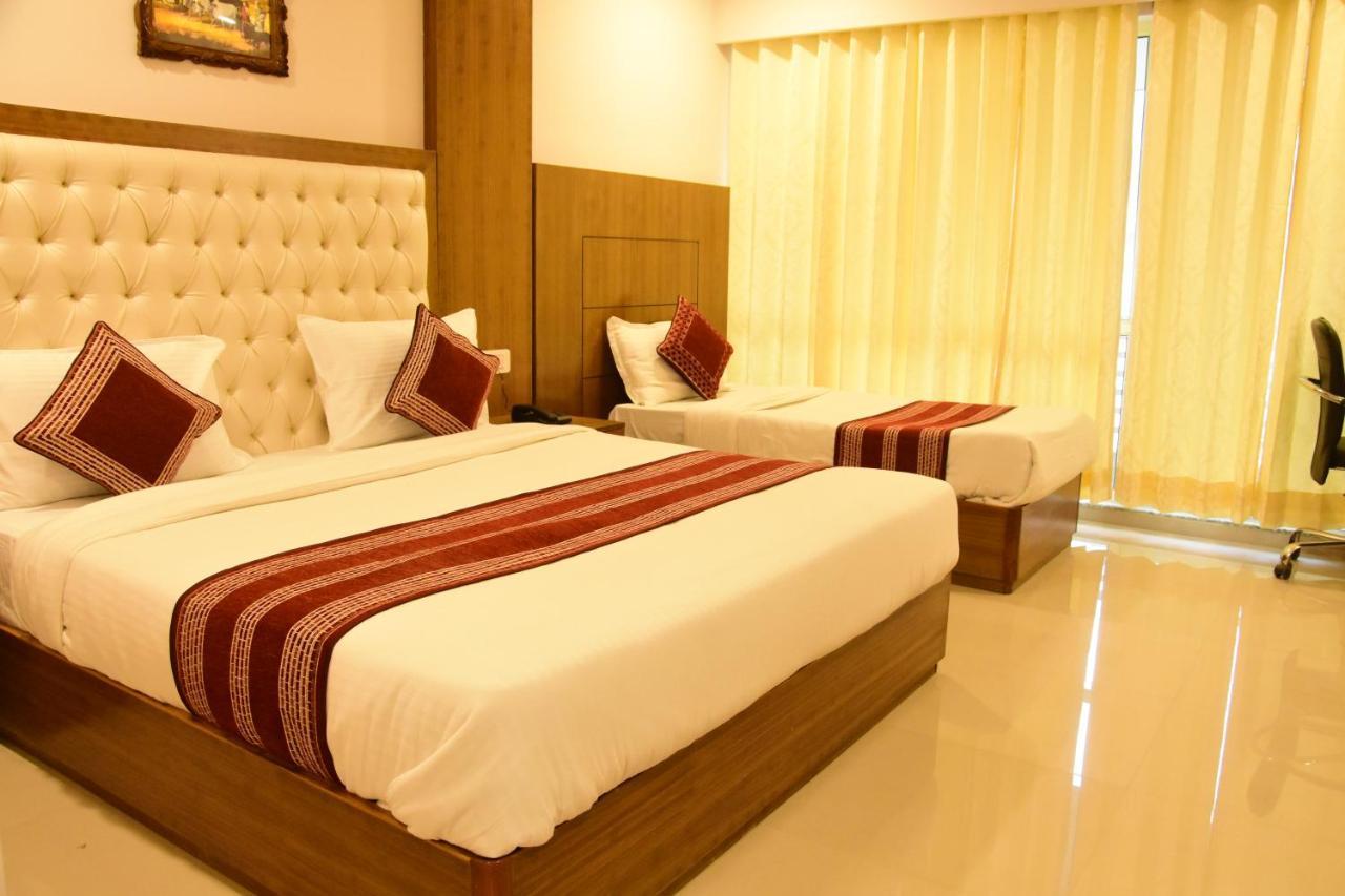 Rama Trident, Katra Hotel Катра Екстериор снимка